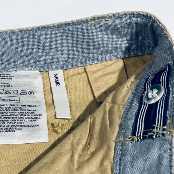 Classic Chino Shorts Size 8-9Y - Picture 8 of 11